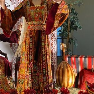 Palestinian handmade thobe thoub ثوب ملكة خياطة يد